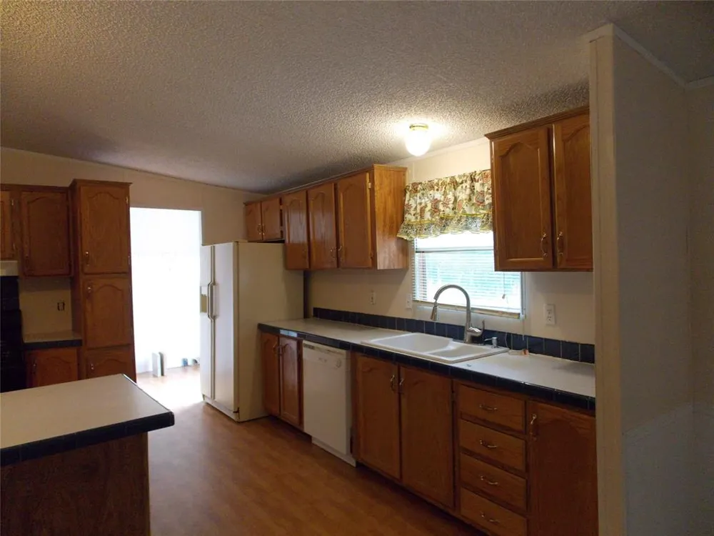 501 S New Hope Road Kennedale, TX 76060