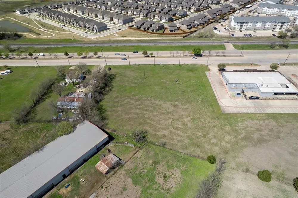 6910 State Hwy 78 Sachse, TX 75048