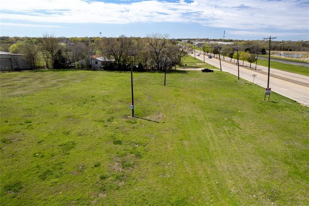 6910 State Hwy 78 Sachse, TX 75048