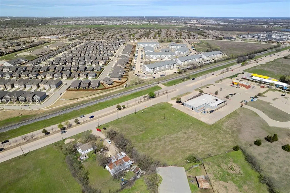 6910 State Hwy 78 Sachse, TX 75048