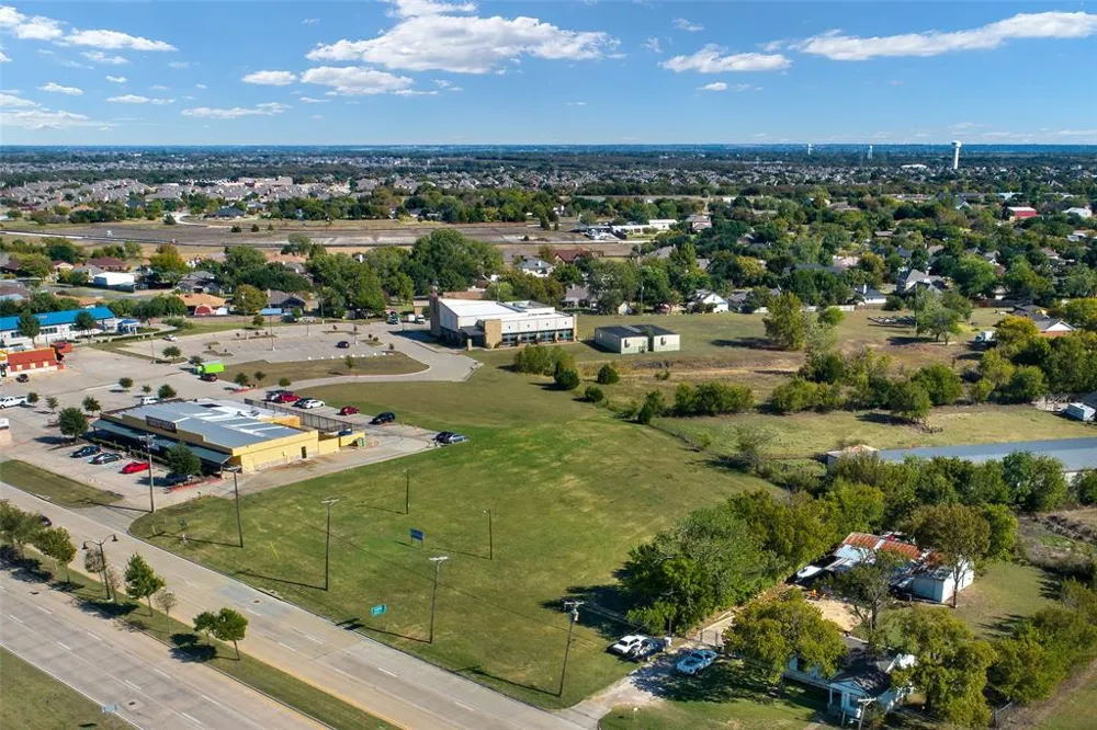 6910 State Hwy 78 Sachse, TX 75048