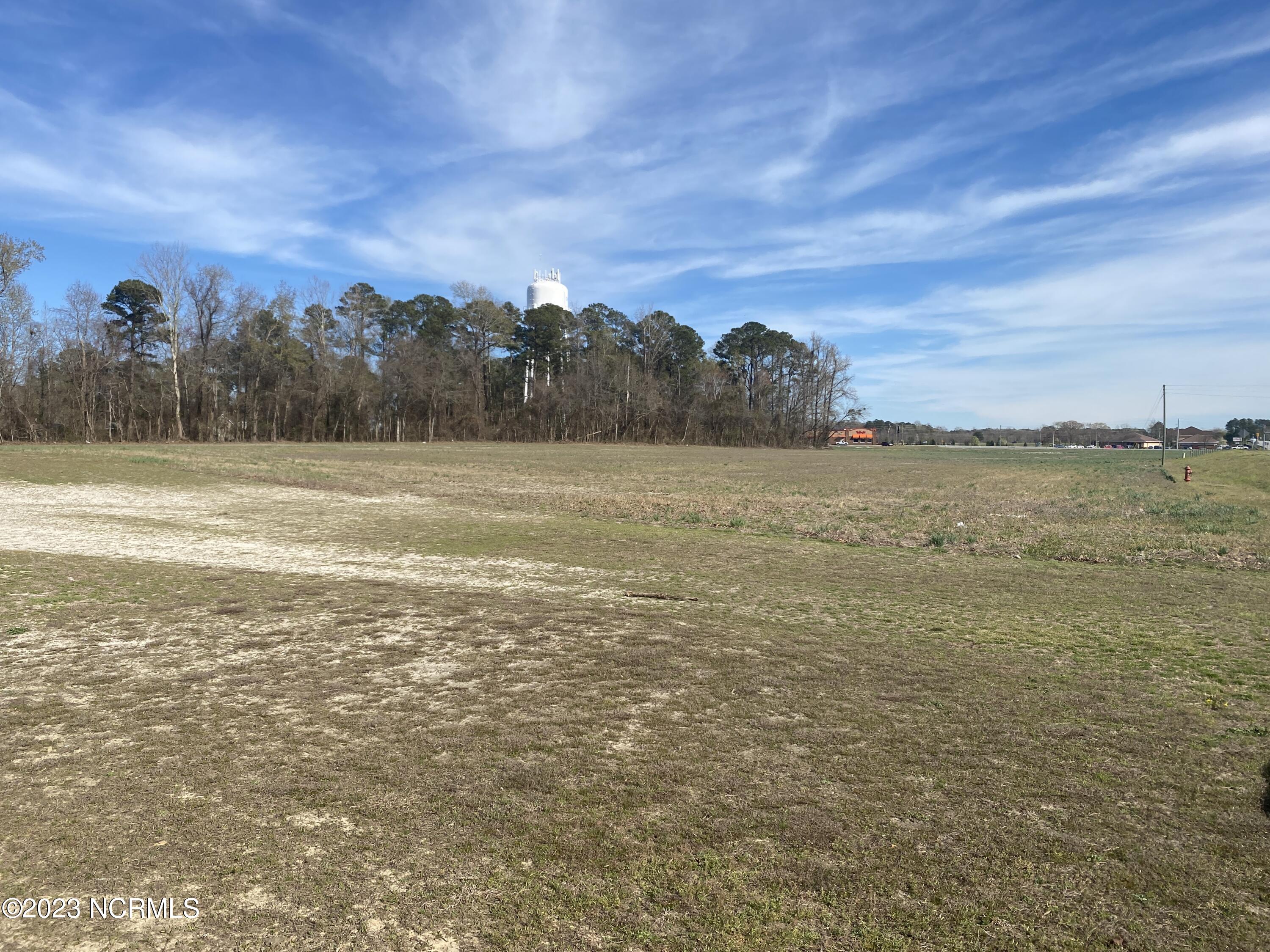 0000 Nc 33 Highway E Chocowinity, NC 27817