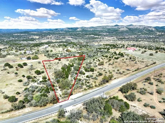 316 Robin Rd Camp Wood, TX 78833