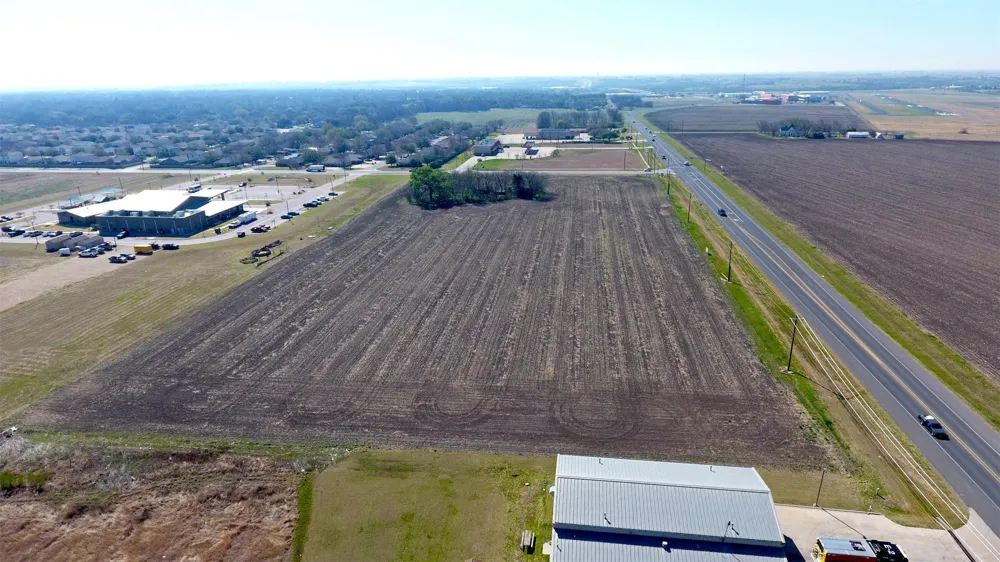 709 Carlos G Parker Boulevard NW Taylor, TX 76574