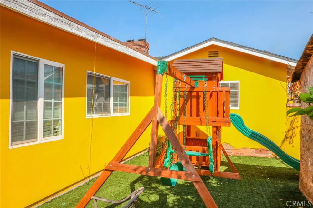 11421 Barclay Drive Garden Grove, CA 92841