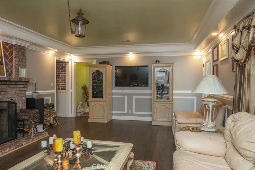 11421 Barclay Drive Garden Grove, CA 92841