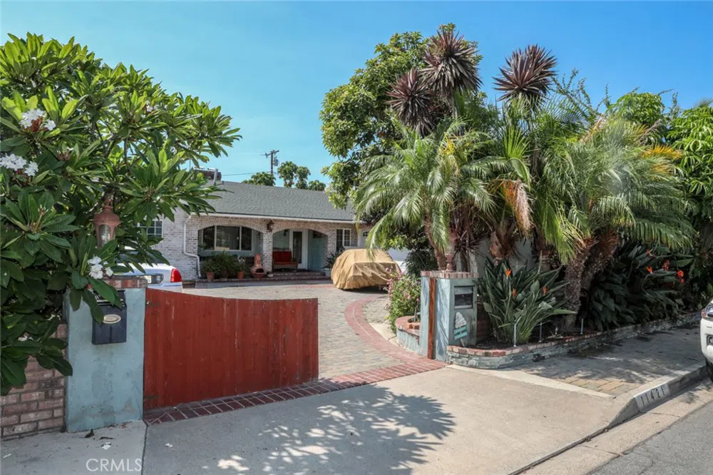 11421 Barclay Drive Garden Grove, CA 92841