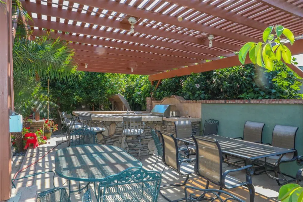 11421 Barclay Drive Garden Grove, CA 92841