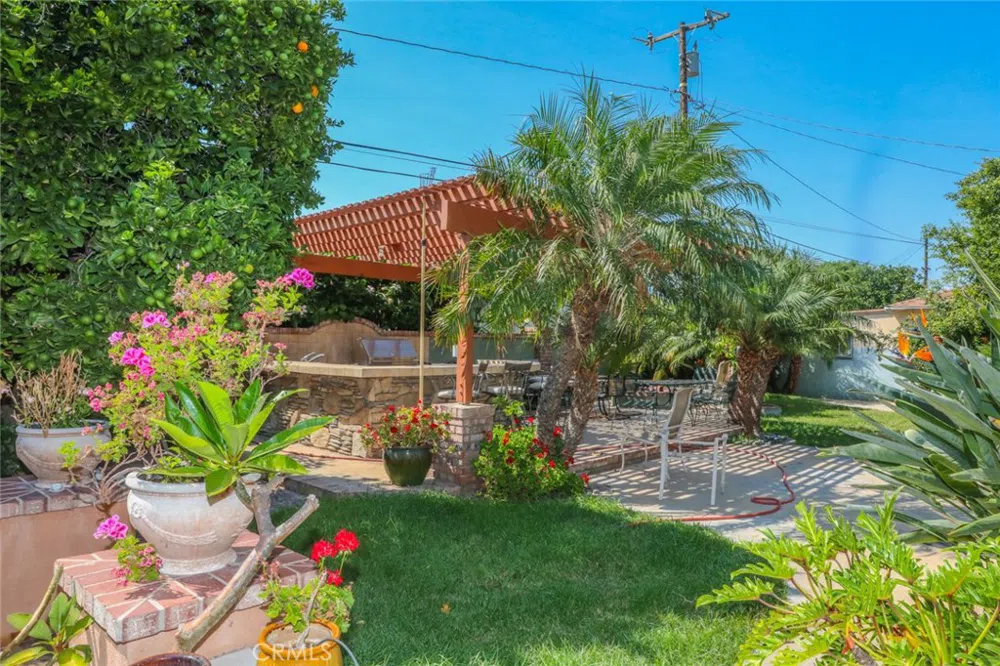 11421 Barclay Drive Garden Grove, CA 92841