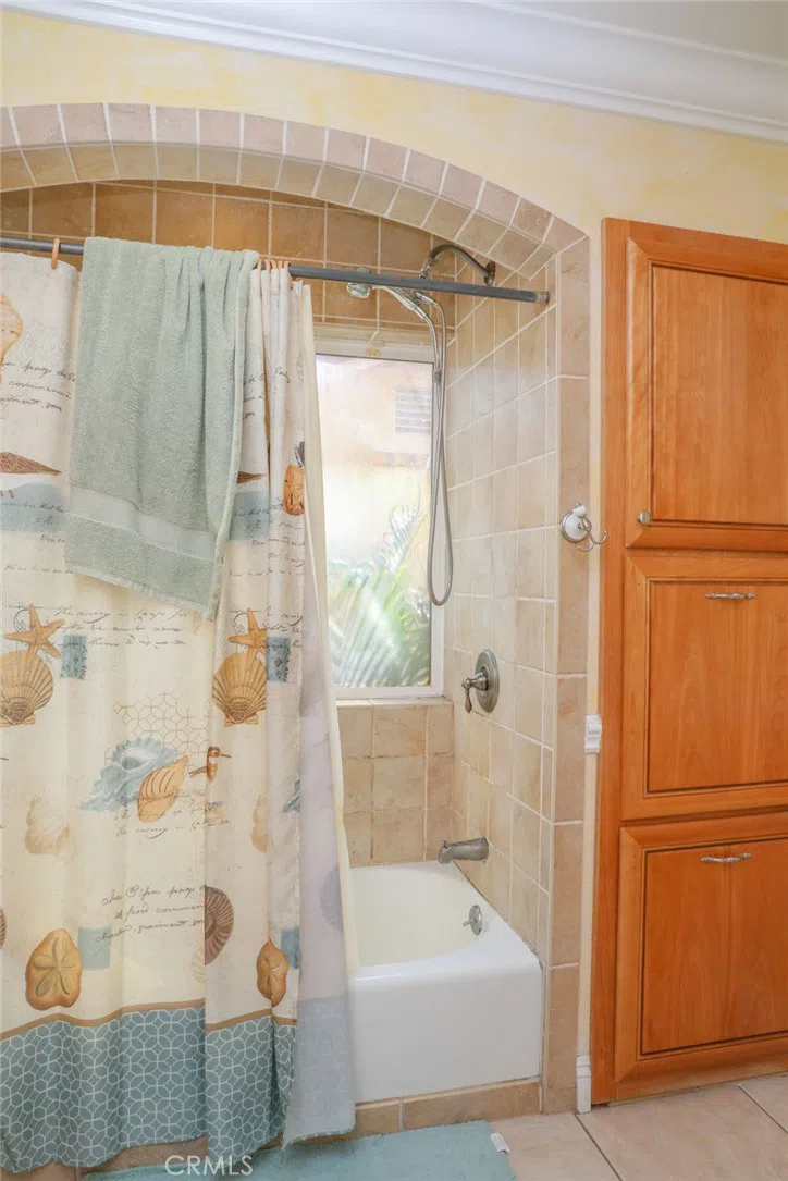 11421 Barclay Drive Garden Grove, CA 92841