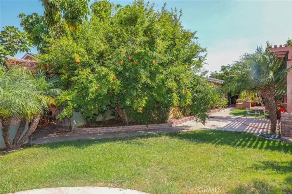 11421 Barclay Drive Garden Grove, CA 92841
