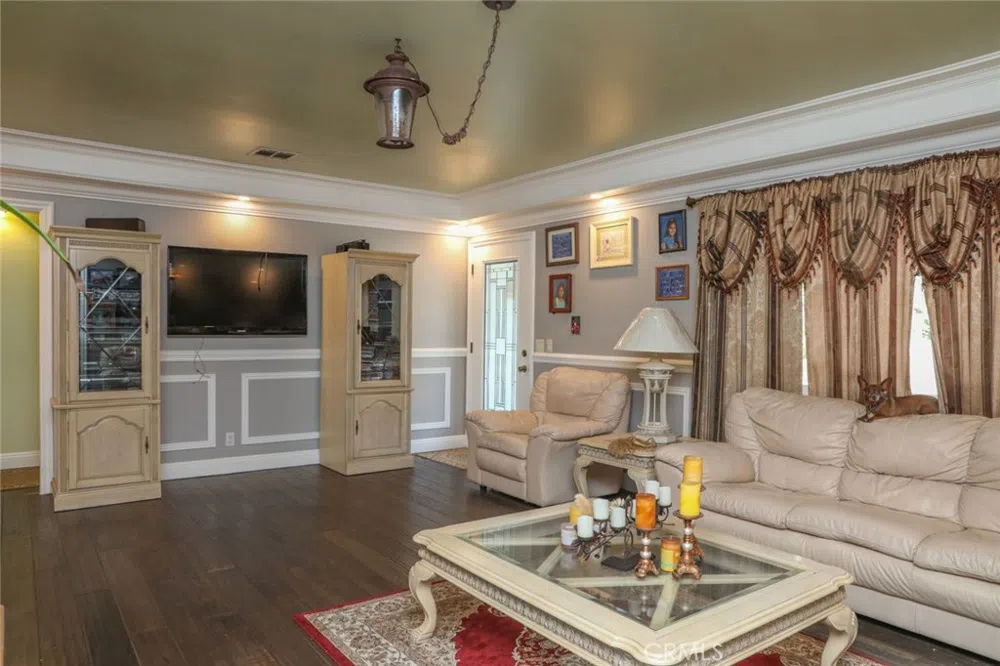 11421 Barclay Drive Garden Grove, CA 92841
