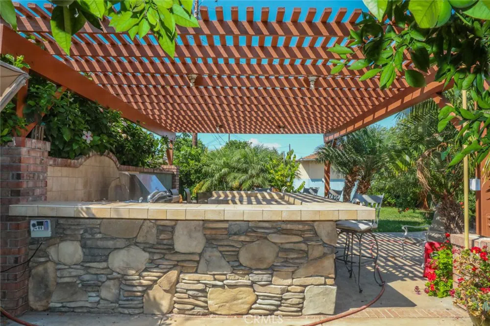 11421 Barclay Drive Garden Grove, CA 92841