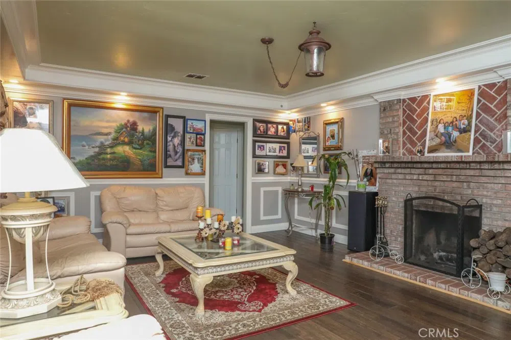 11421 Barclay Drive Garden Grove, CA 92841