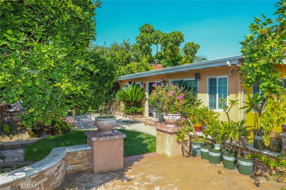 11421 Barclay Drive Garden Grove, CA 92841