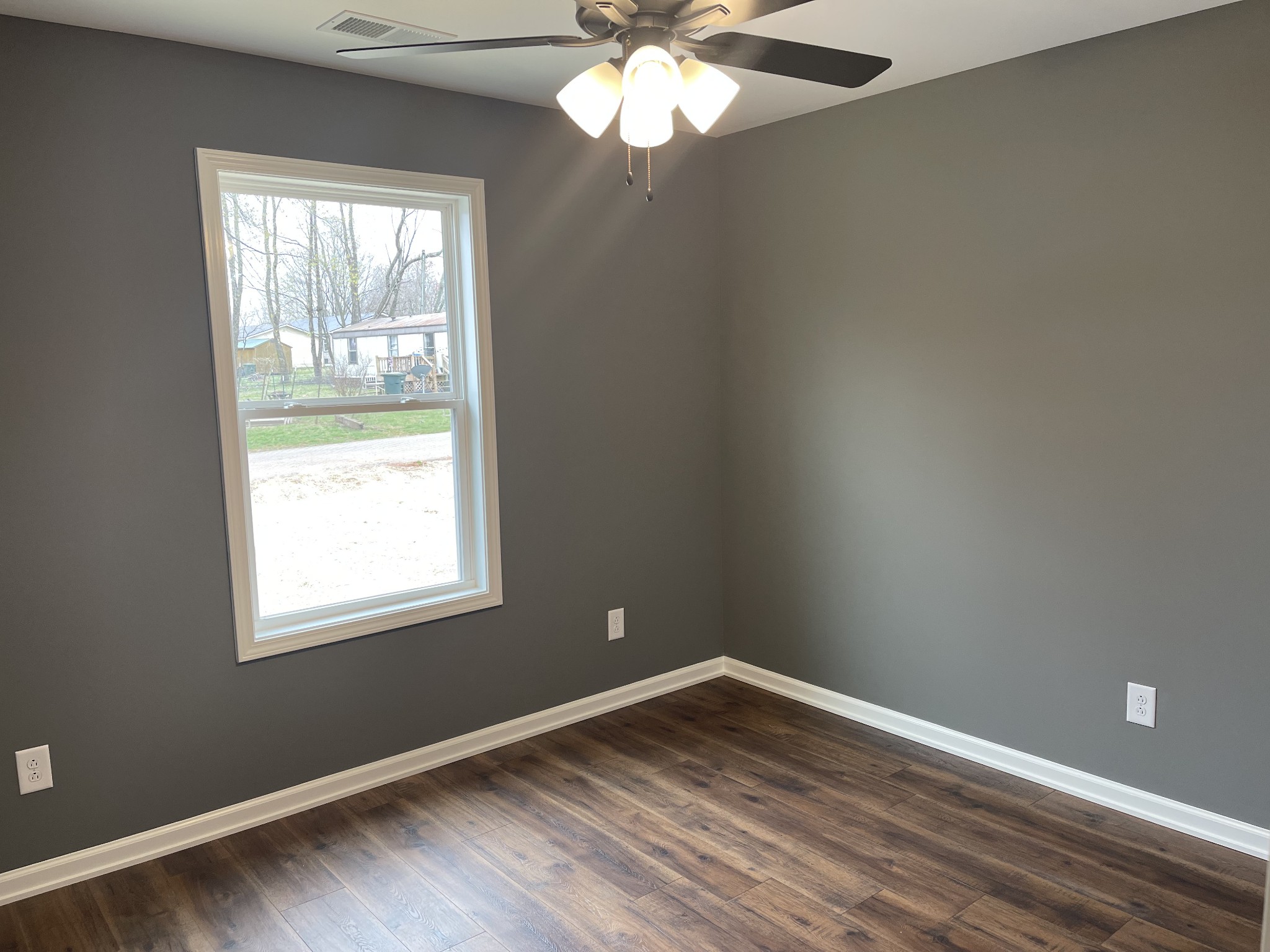 405 Church St Portland, TN 37148
