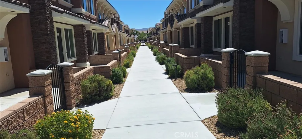 16854 Muscatel Hesperia, CA 92345