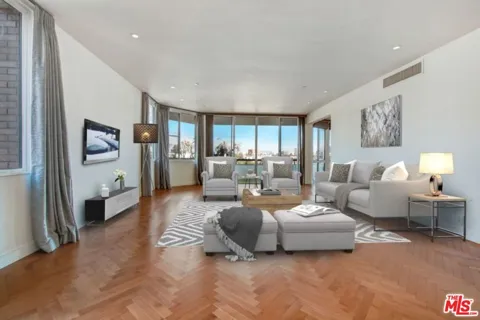 300 Swall Drive #452