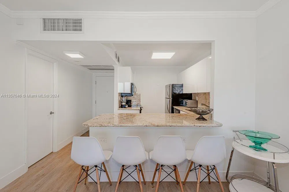 2301 Collins Ave #842 Miami Beach, FL 33139