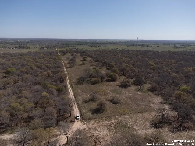 8765 US Highway 87 W La Vernia, TX 78121