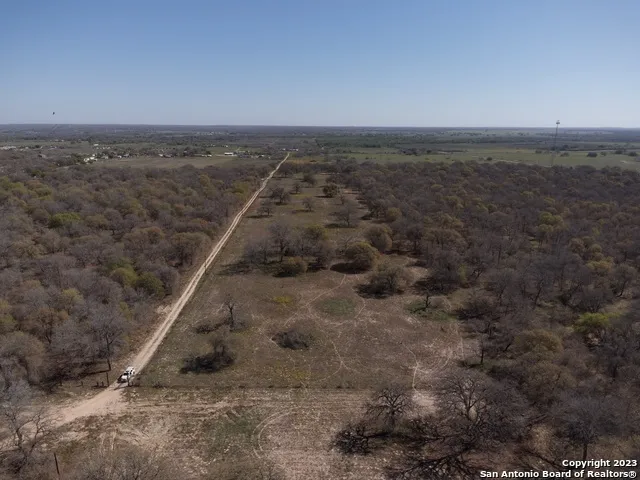 8765 US Highway 87 W La Vernia, TX 78121