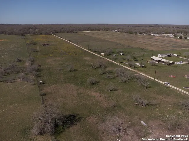 8765 US Highway 87 W La Vernia, TX 78121