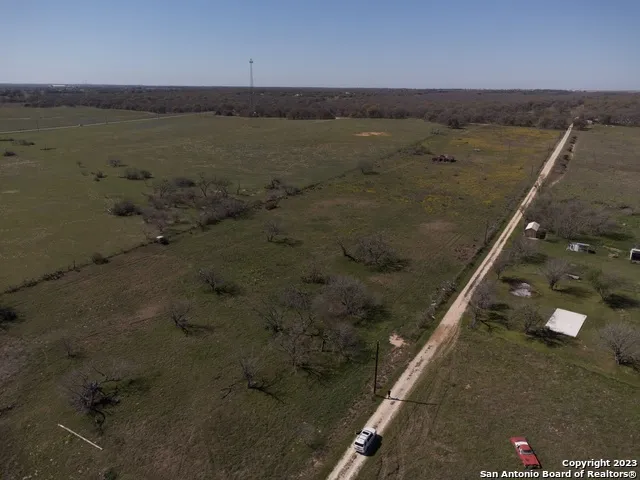 8765 US Highway 87 W La Vernia, TX 78121