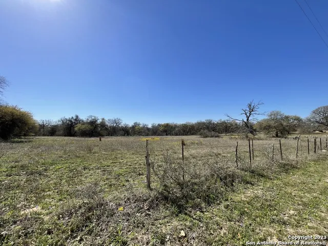 8765 US Highway 87 W La Vernia, TX 78121