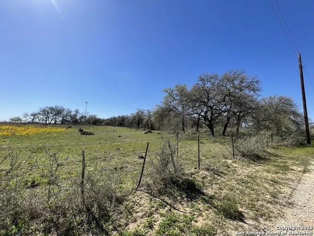 8765 US Highway 87 W La Vernia, TX 78121