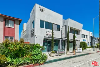 11737 WASHINGTON