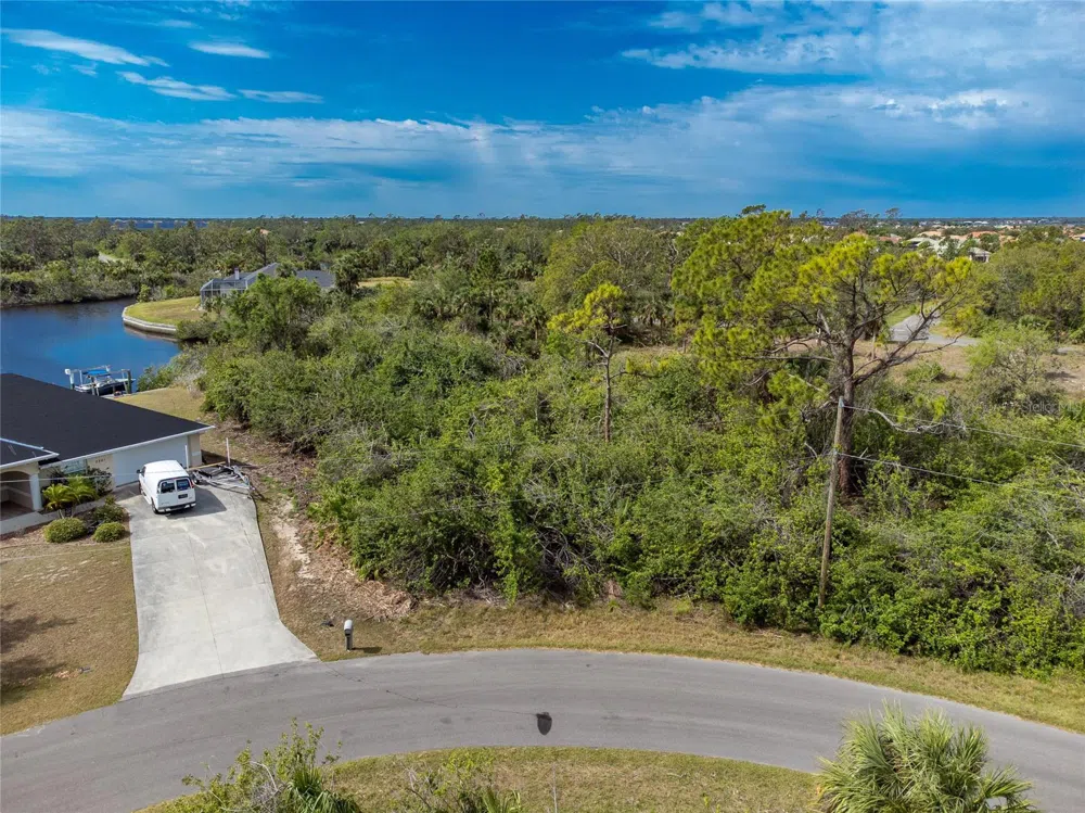 2253 BEURKET STREET Port Charlotte, FL 33953
