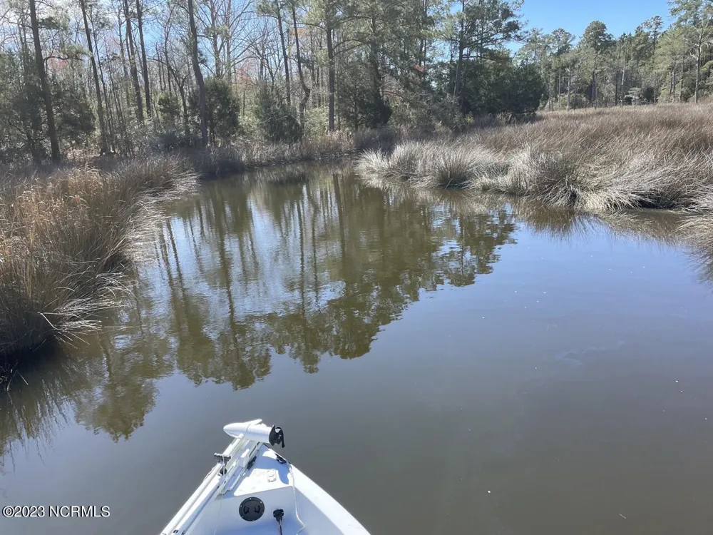 330, 211 Garbacon Drive Beaufort, NC 28516