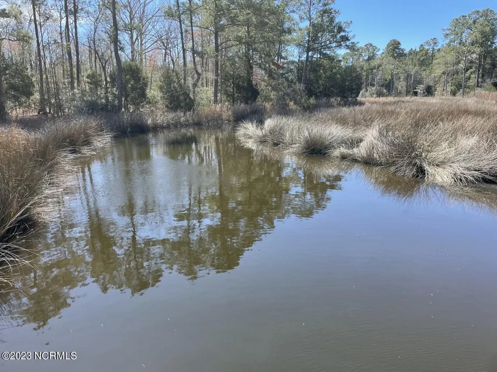 330, 211 Garbacon Drive Beaufort, NC 28516