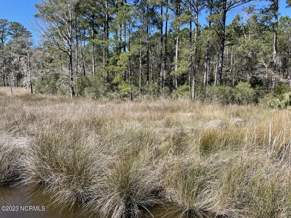 330, 211 Garbacon Drive Beaufort, NC 28516