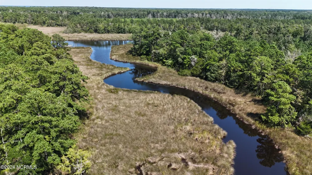 330, 211 Garbacon Drive Beaufort, NC 28516