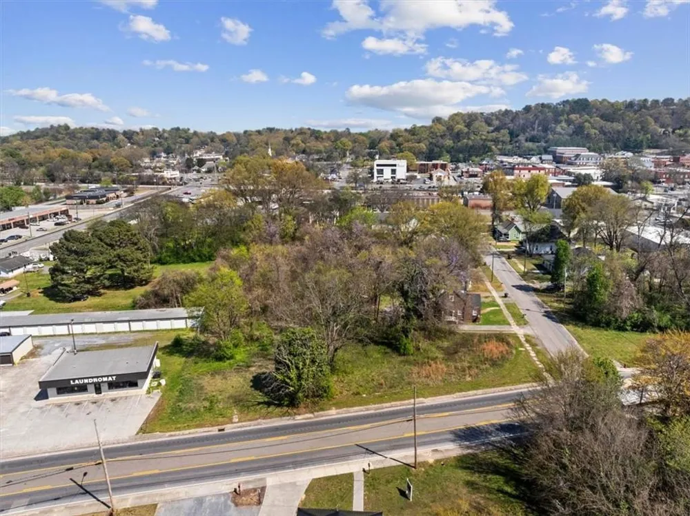 207 River Street Calhoun, GA 30701