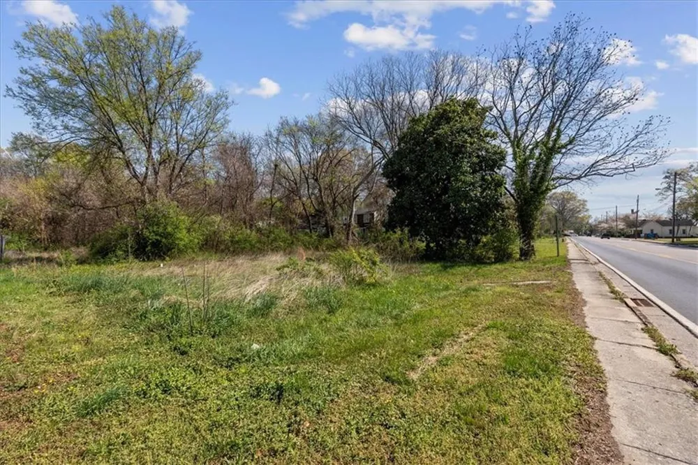 207 River Street Calhoun, GA 30701