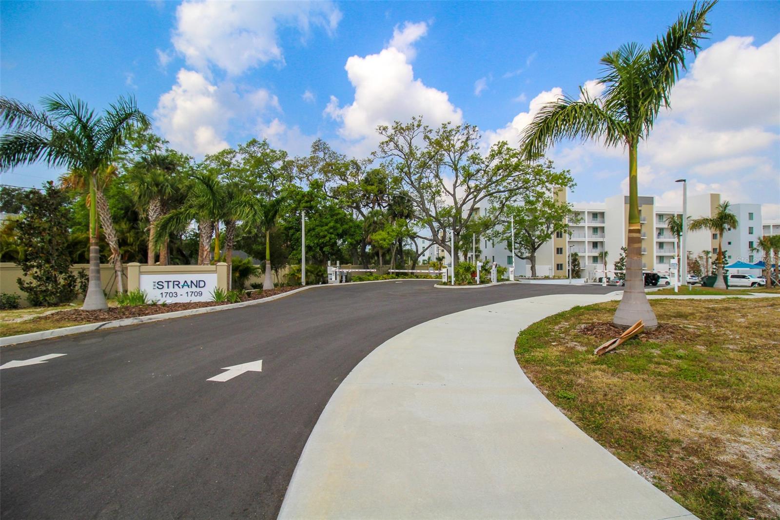 1703 TAMIAMI TRAIL #B406