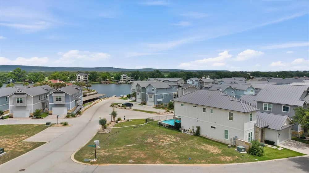 104 village view dr Kingsland, TX 78639