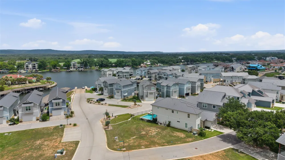 104 village view dr Kingsland, TX 78639