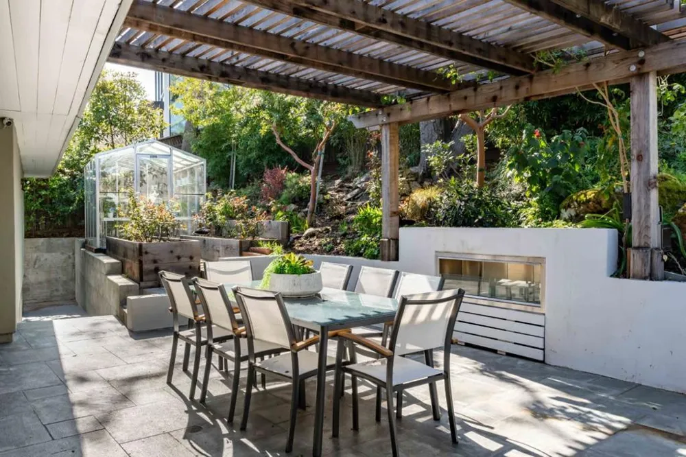 787 Sharon Park Drive Menlo Park, CA 94025