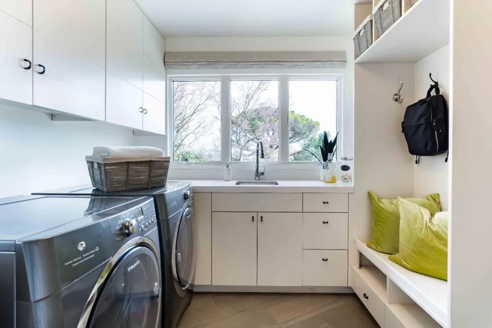 787 Sharon Park Drive Menlo Park, CA 94025