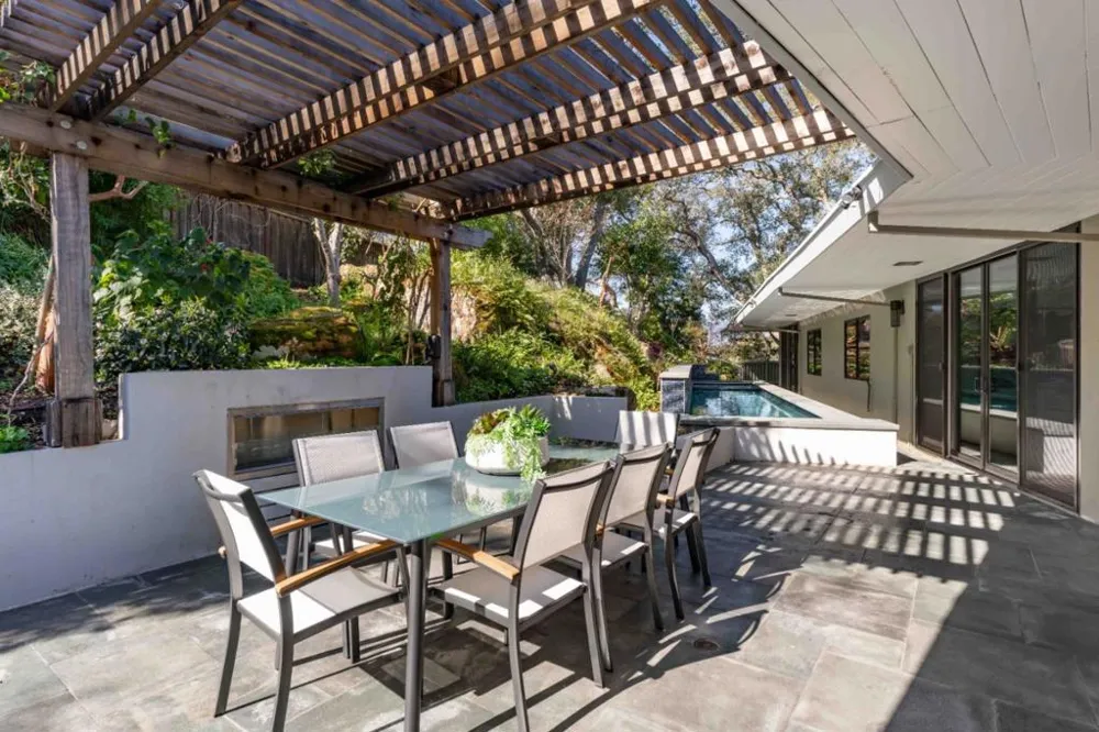 787 Sharon Park Drive Menlo Park, CA 94025
