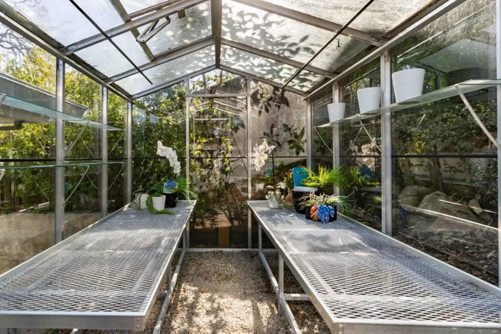 787 Sharon Park Drive Menlo Park, CA 94025
