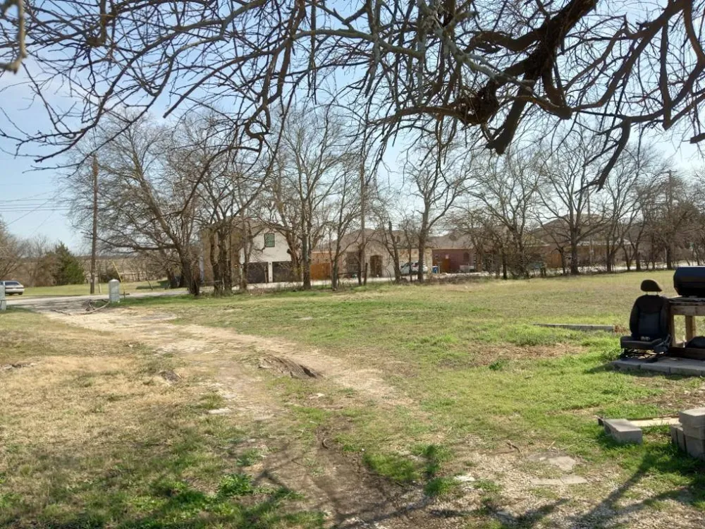 612 S Baugh Alvarado, TX 76009