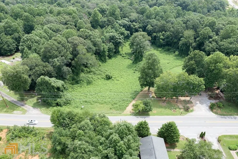 1562 Central AVE Demorest, GA 30535