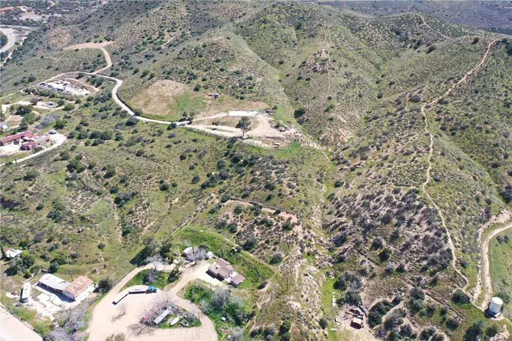 Sierra Highway Agua Dulce, CA 91350