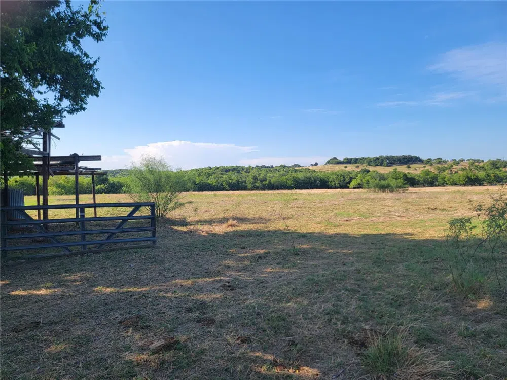 105 Black Ankle Road Lockhart, TX 78644