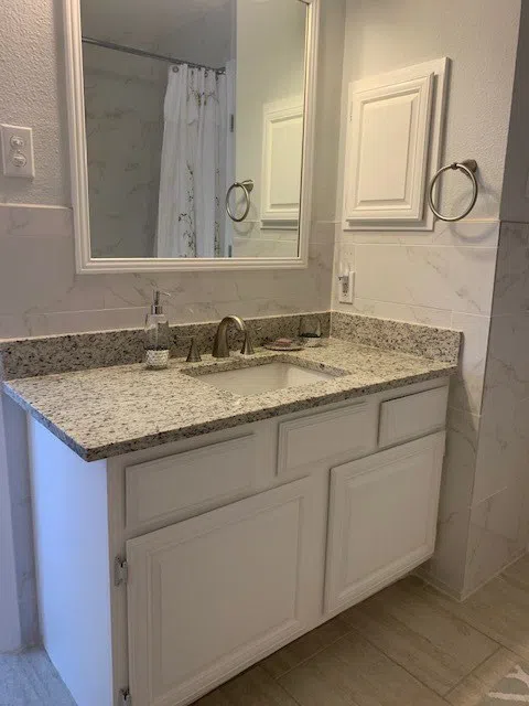 806 W 24th Street #330 Austin, TX 78705