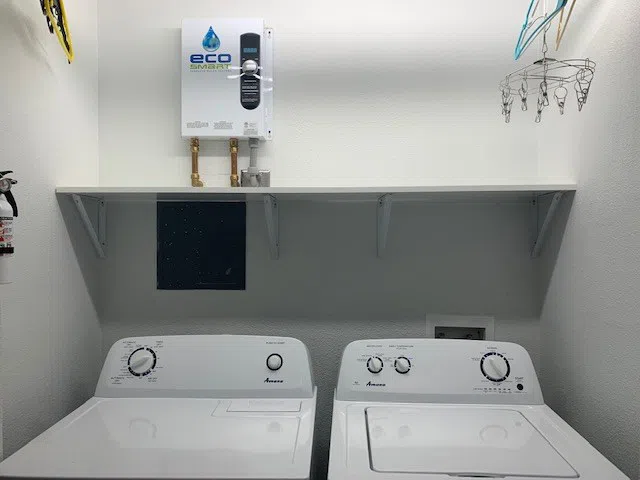 806 W 24th Street #330 Austin, TX 78705